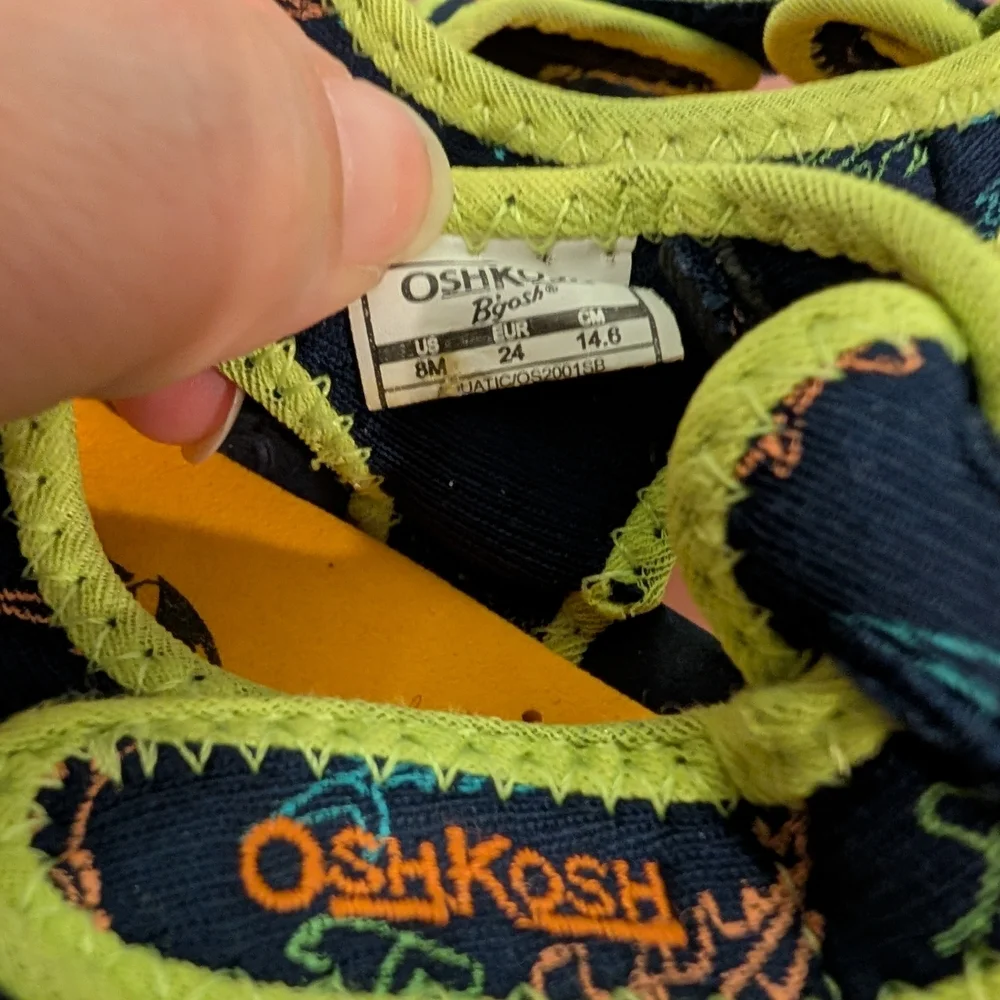 OshKosh B'gosh Toddler Boy Navy Shark Print Aquatic Water Shoes in Size 8